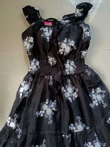 🇹🇭Chic Black Floral Maxi Dress