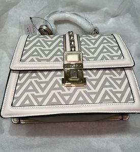 Chic Geometric Print Handbag