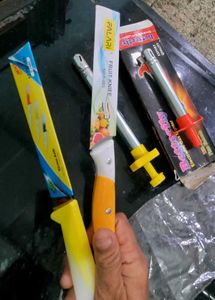 3 set 1 oil bottle &amp; 2 lighter &amp; two knief