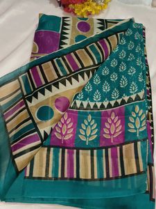 Vibrant Geometric Print Saree