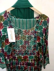 Stylish Geometric Print Kurta Set with Dupatta