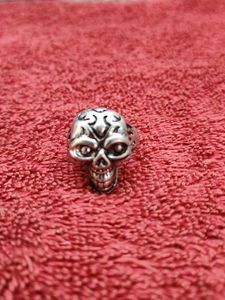 Skull Ring - Edgy Accessory