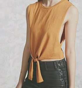 🐥Mustard Sleeveless Crop Top