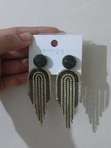 Stunning Shelian Rhinestone Tassel Earrings
