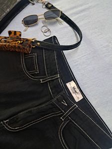 Contrast Stiched Cargo Pants