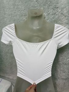 Chic White Square Neck Crop Top ✨
