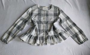 Cute Zara Gingham Ruffle Top🎀✨️