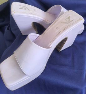 Stylish Lilac Platform Slides
