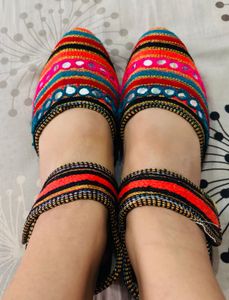 Rajasthani Juttis/  Flats