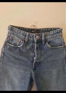 Zara High-Waisted Jeans