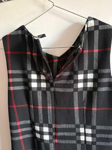 Classic Plaid Sleeveless Top