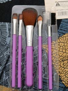 Purple Handle Makeup Brush Set