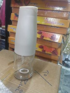 Glass oil dispenser with Lid