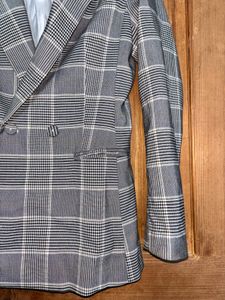Checkered Blazer - Stylish &amp; Chic