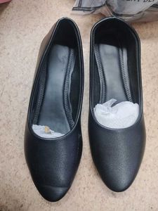 Ladies Shoes size - 42EU (9 uk)