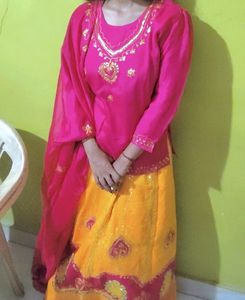 Poshak Rajasthani Lehenga