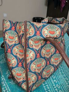 Zouk Tote Bag with Paisley Print
