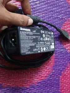 Lenovo original 45W Laptop adapter