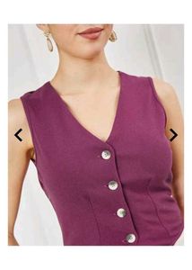 Chic V-Neck Button-Up Sleeveless Vest Top