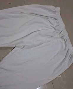 Comfortable White Leggings