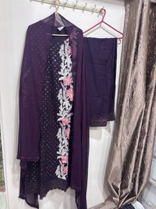 Elegant Embroidered Kurta with Pants