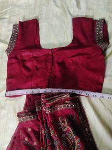 Embroidered georgette shiffon Saree n blouse 🇱🇻