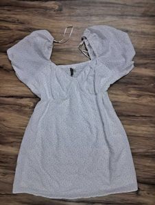 H&M Puff-sleeved crepe dress