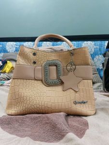 Chic Beige Croc-Embossed Handbag