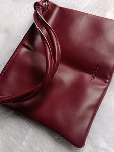 Clinique leather sling bag ♥️💕
