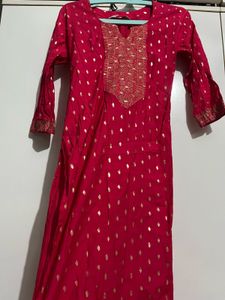 Elegant Pink Kurta with Gold Print