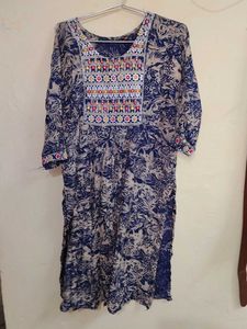 Embroidered Blue & White Kurta