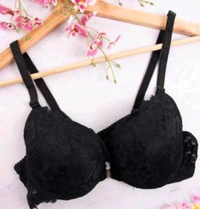 Elegant Black Lace Bra With Beautiful Penty
