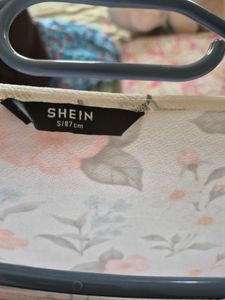 Cute Floral Print Flutter Sleeve Dress