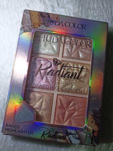 HUDA COLORRadiantEleganceBAKED HIGHLIGHTER