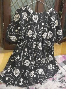 Women's Black Floral Print Kurta
