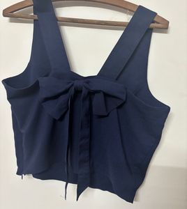 Dressberry Cute Navy Blue Top &amp; Floral Short Set