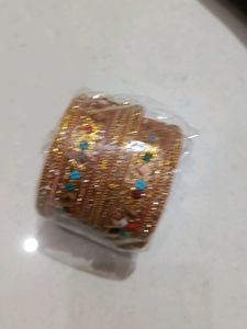 Elegant Gold-Toned Bangle Set