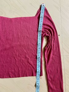 Chic Off-Shoulder Ribbed Crop Top