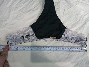 Lace Trimmed 💛Thong Panty