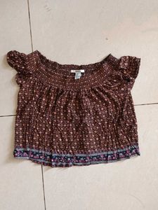 Off-Shoulder Smocked Floral Crop Top