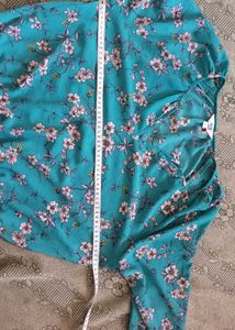Teal Floral Print V-Neck Blouse