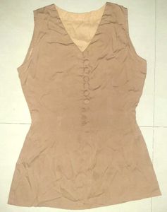 🤎 Handcrafted 70s-Inspired Wonen's Top - Nude