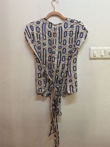 Stylish Printed Short Sleeve Top