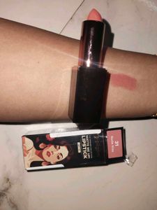 Pilgrim Matte Me Up Lipstick - Nude Kiss