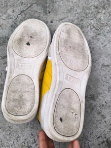 Yellow Levi's Sneakers