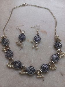 Oxodise Choker With Earrings
