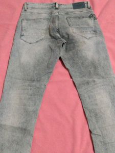 Men's Light Wash Jeans