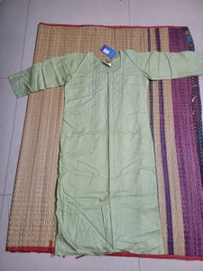 Pistal Green Top New With Tag