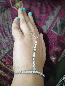 Sparkling Hand Chain Bracelet