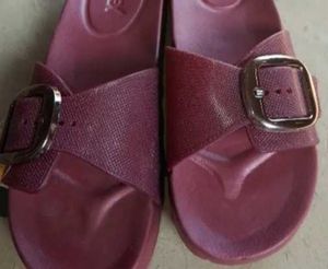 Stylish Burgundy Buckle Sandals